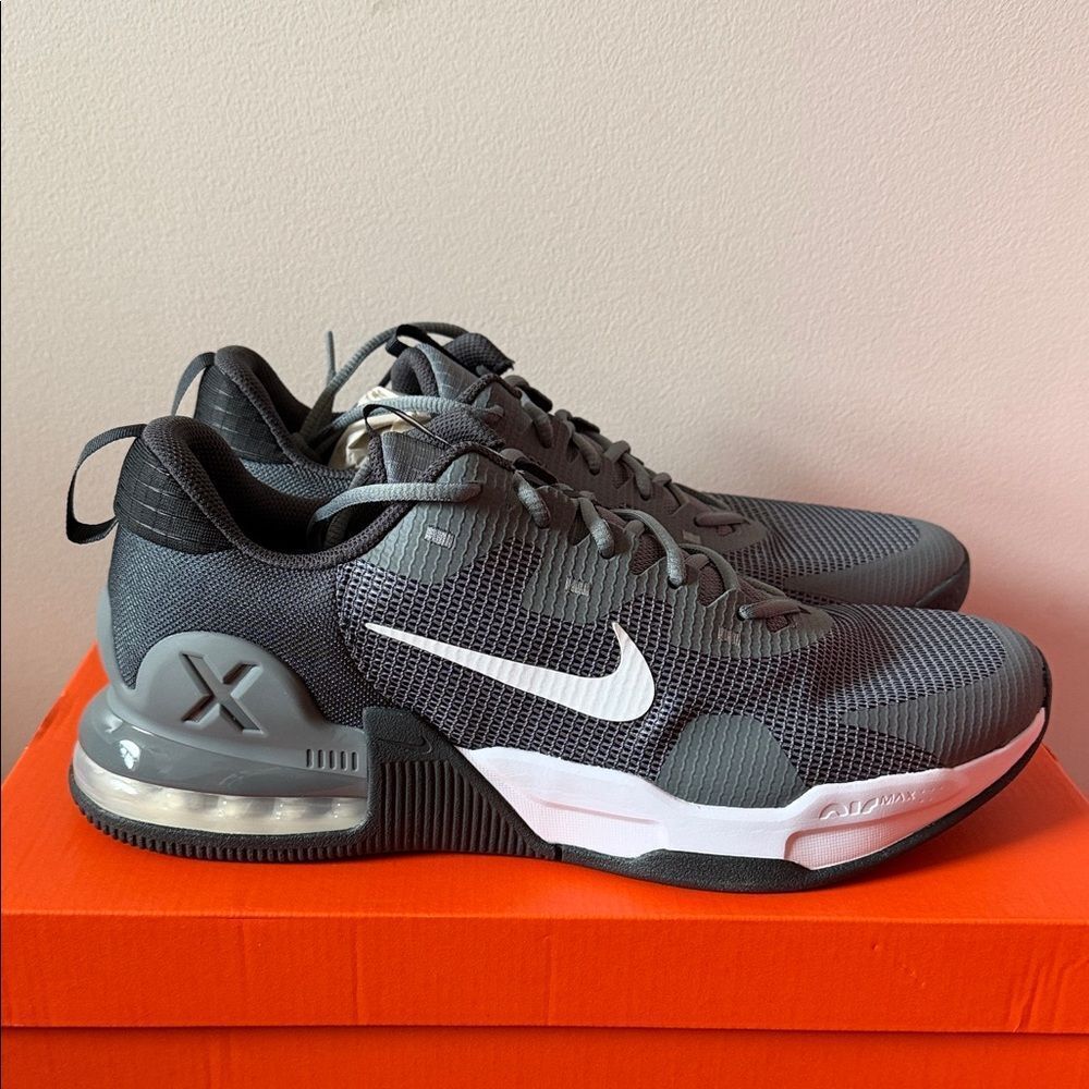 Nike Air Max Alpha Trainer 5 Smoke Grey DM0829-003 Men’s Size 10